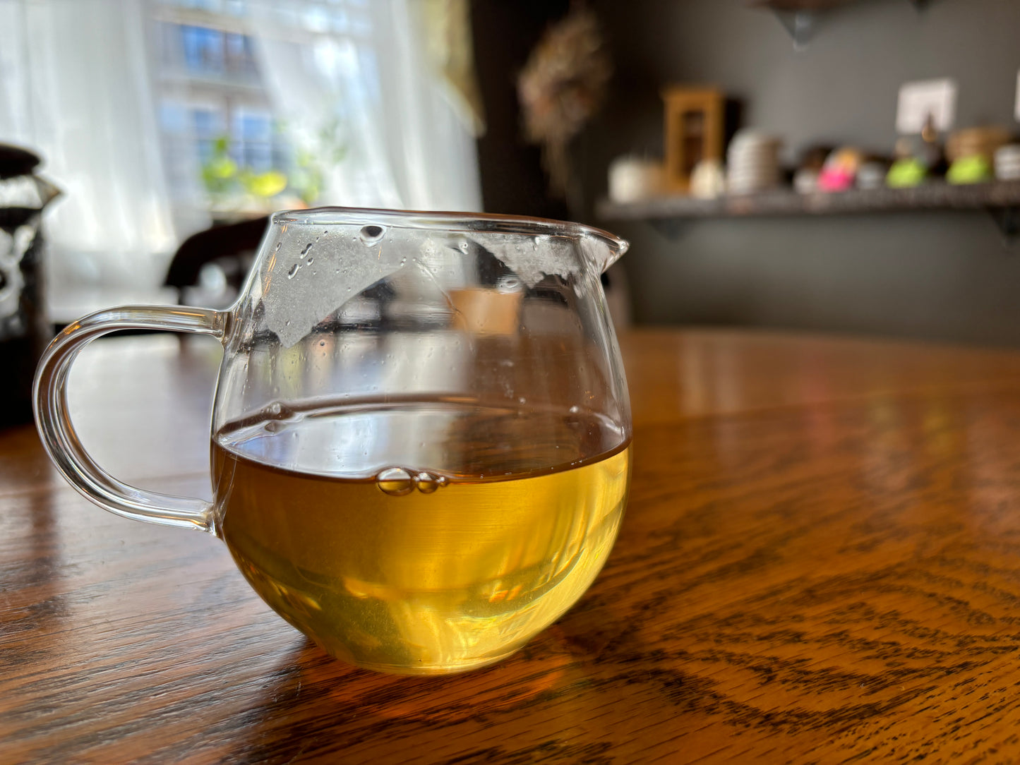 Winnie The Pu'er | Young Sheng Pu'er